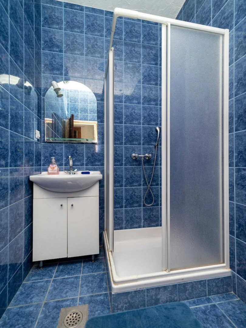 San Vinogradara - One Bedroom Holiday Home With Hot Tube