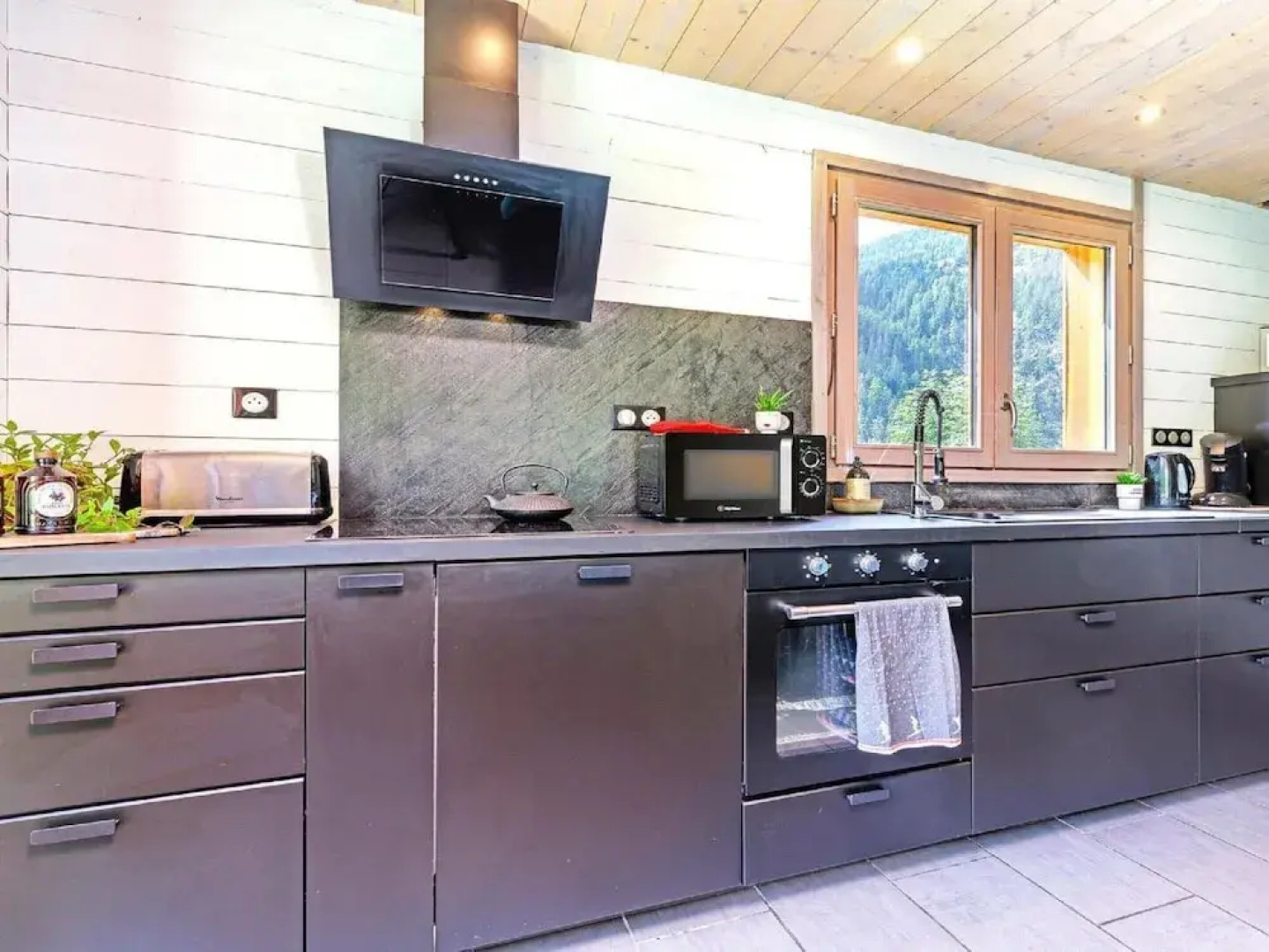 Chalet in Moulin With Sauna & Stunning Views