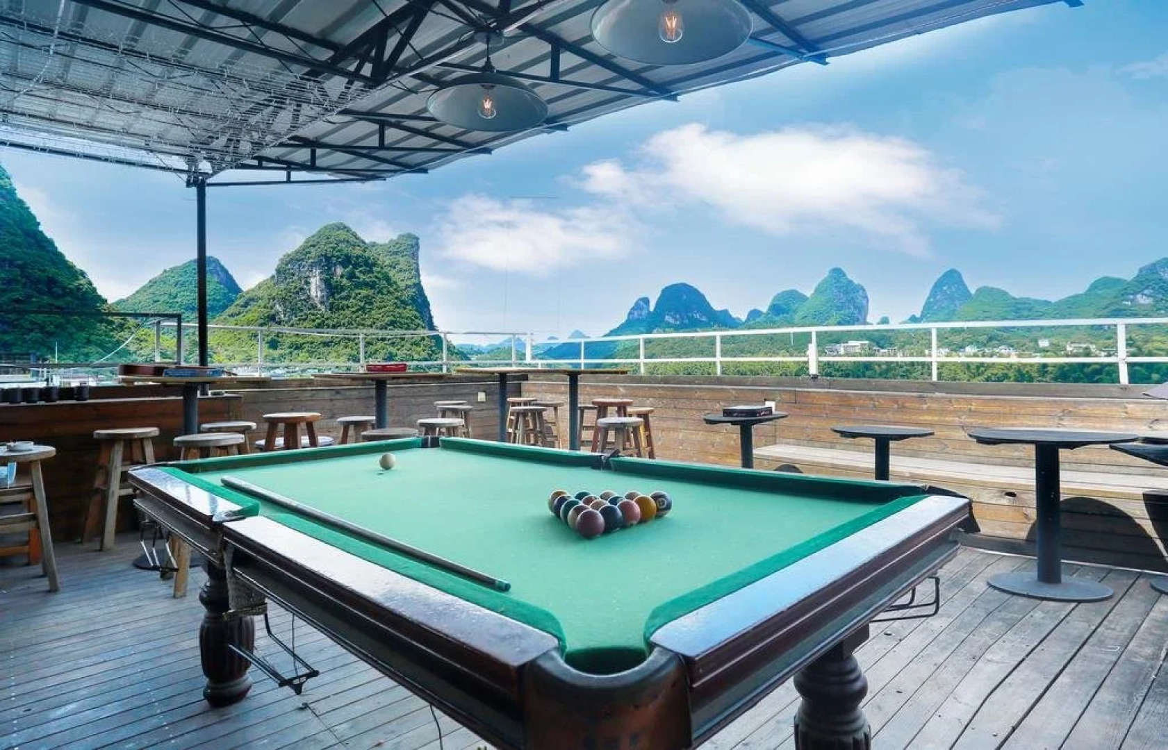 Yangshuo Show Biz Youth Hostel