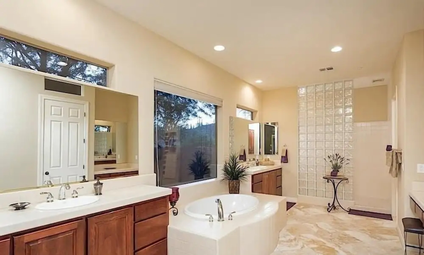 Caledonia Dreamin By Signature Vacation Rentals