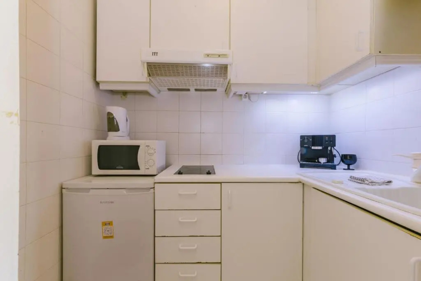 Rent4Rest Estoril Beachfront Apartments