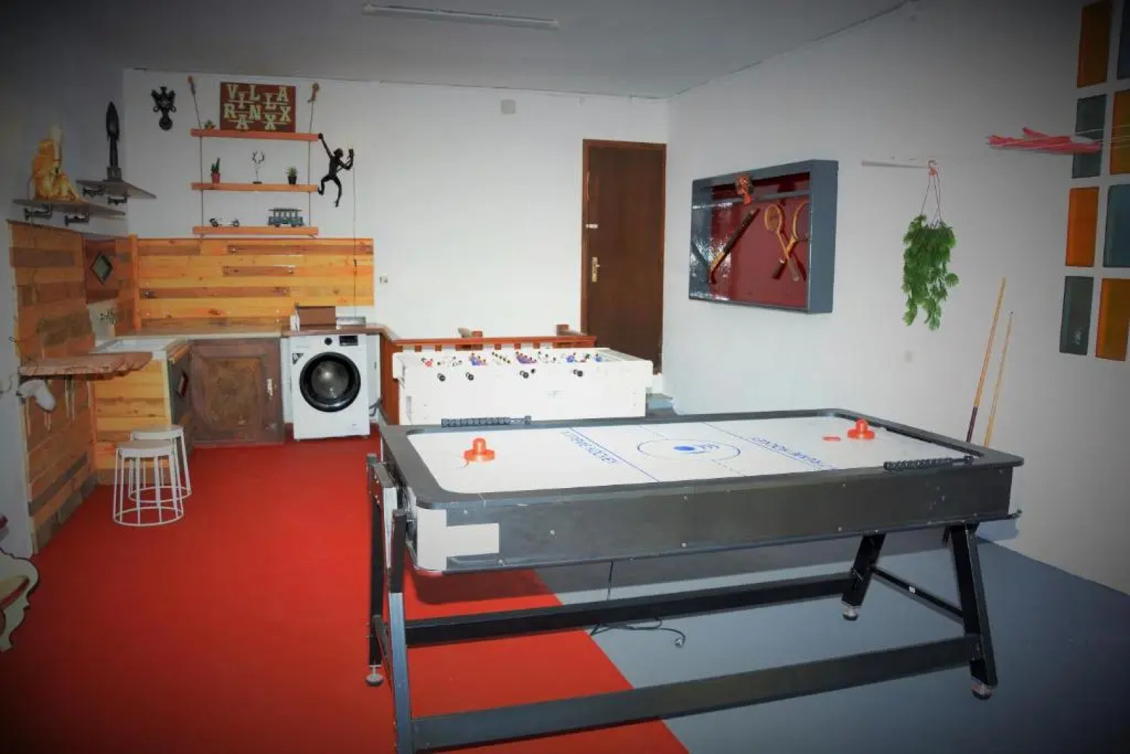 Villa Sitges El Ranch Amaizing Outdoor Areas Beaches at 10 minutes walk Sitges at 15 min drive AC Pool XXL