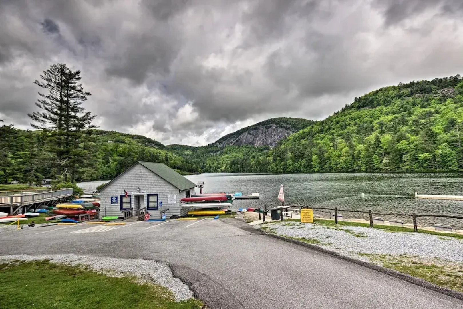 Private Sapphire Valley Resort Cabin w/ Mtn Views!