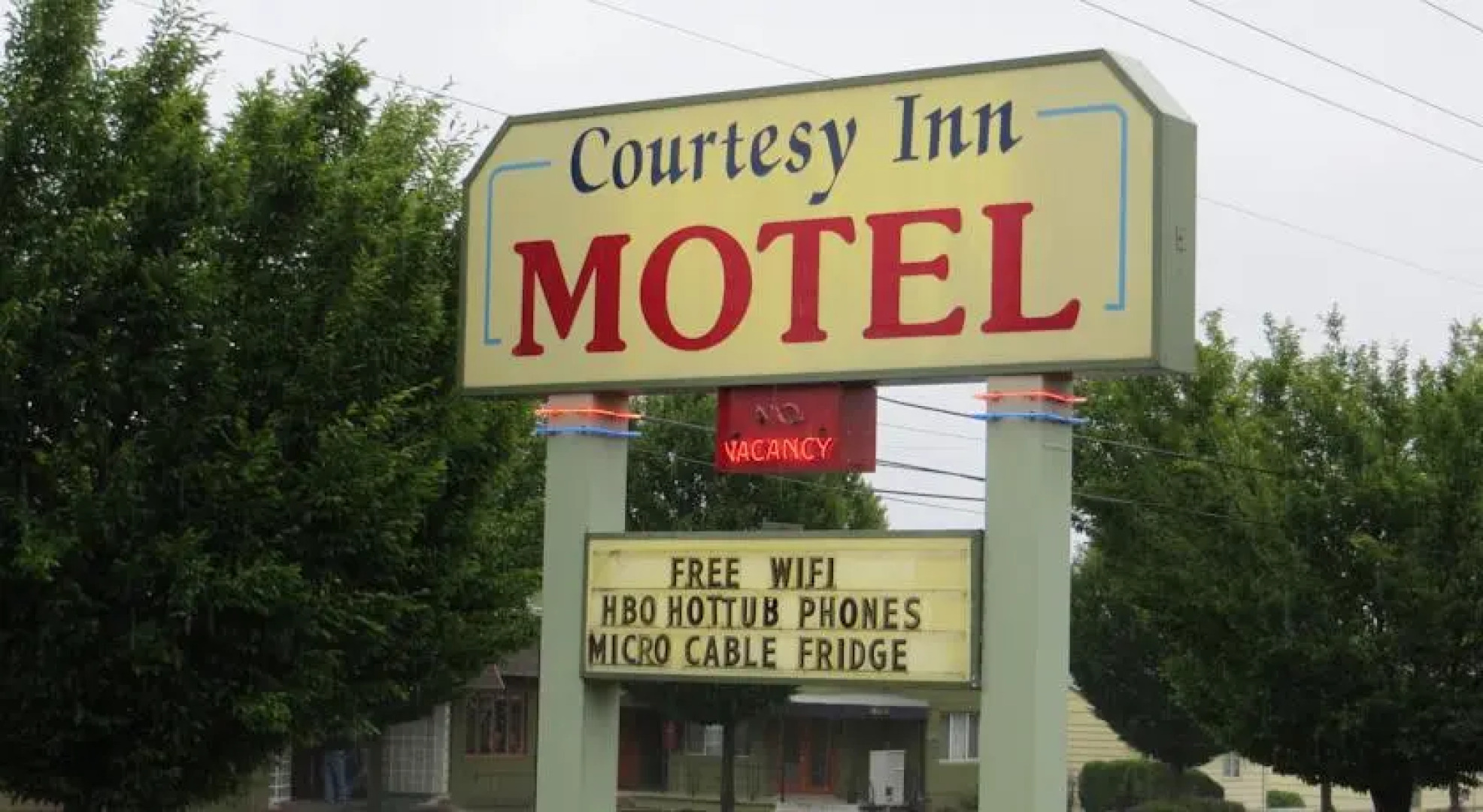 Courtesy Inn Motel