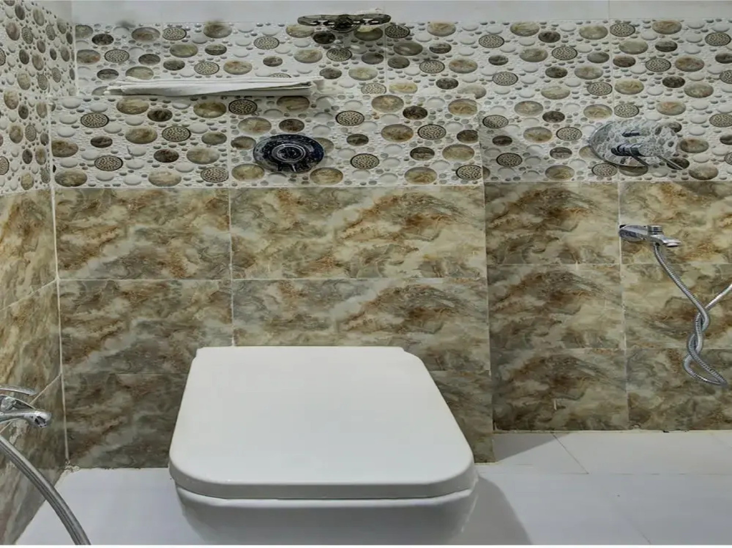 Oyo 30723 Hotel Patna Inn