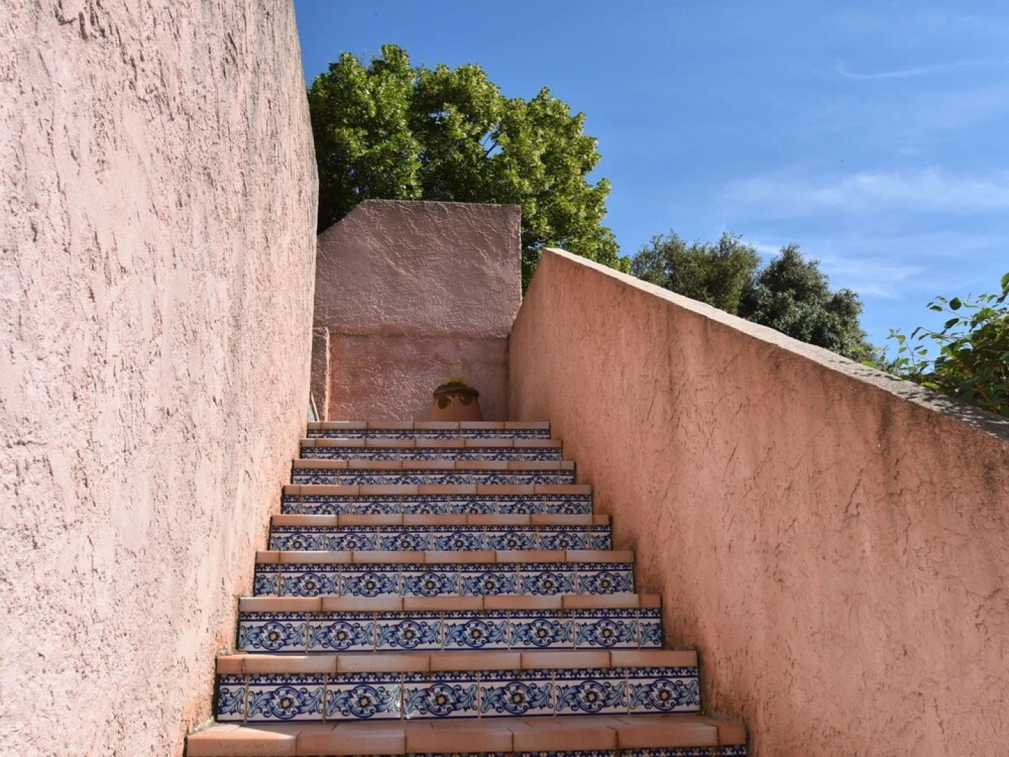 Beautiful Villa With Stunning Views of the Mont Ventoux