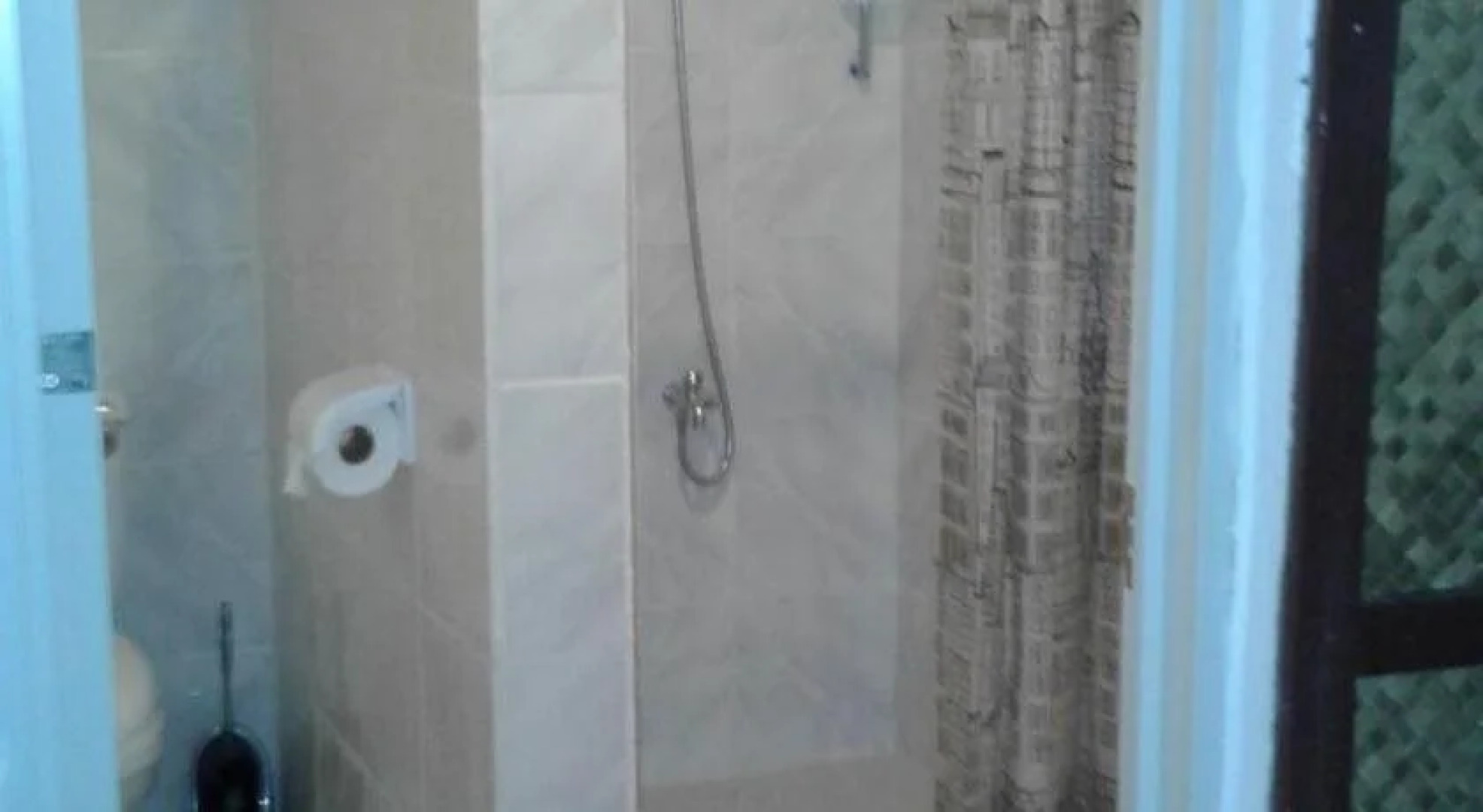 Chelles Guest House And Backpackers