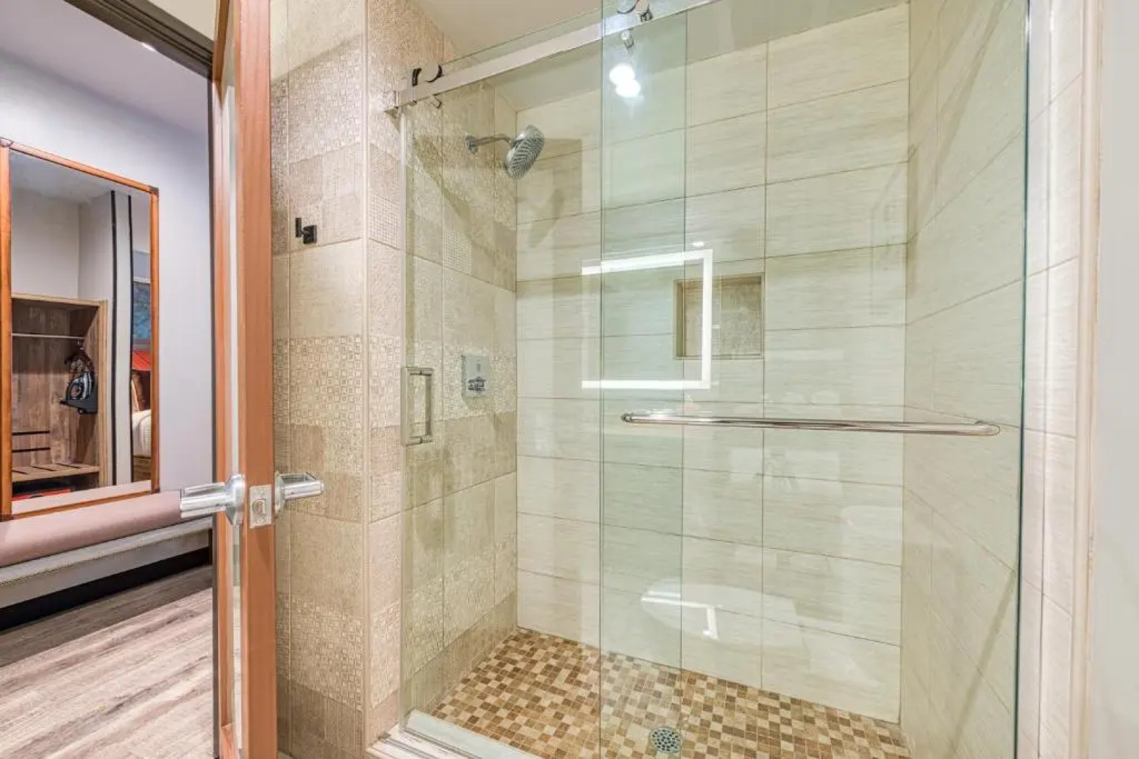 Hotel Lexen - Newhall