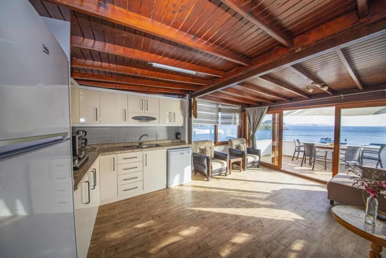 Seaside House With Refreshing View in Gumusluk