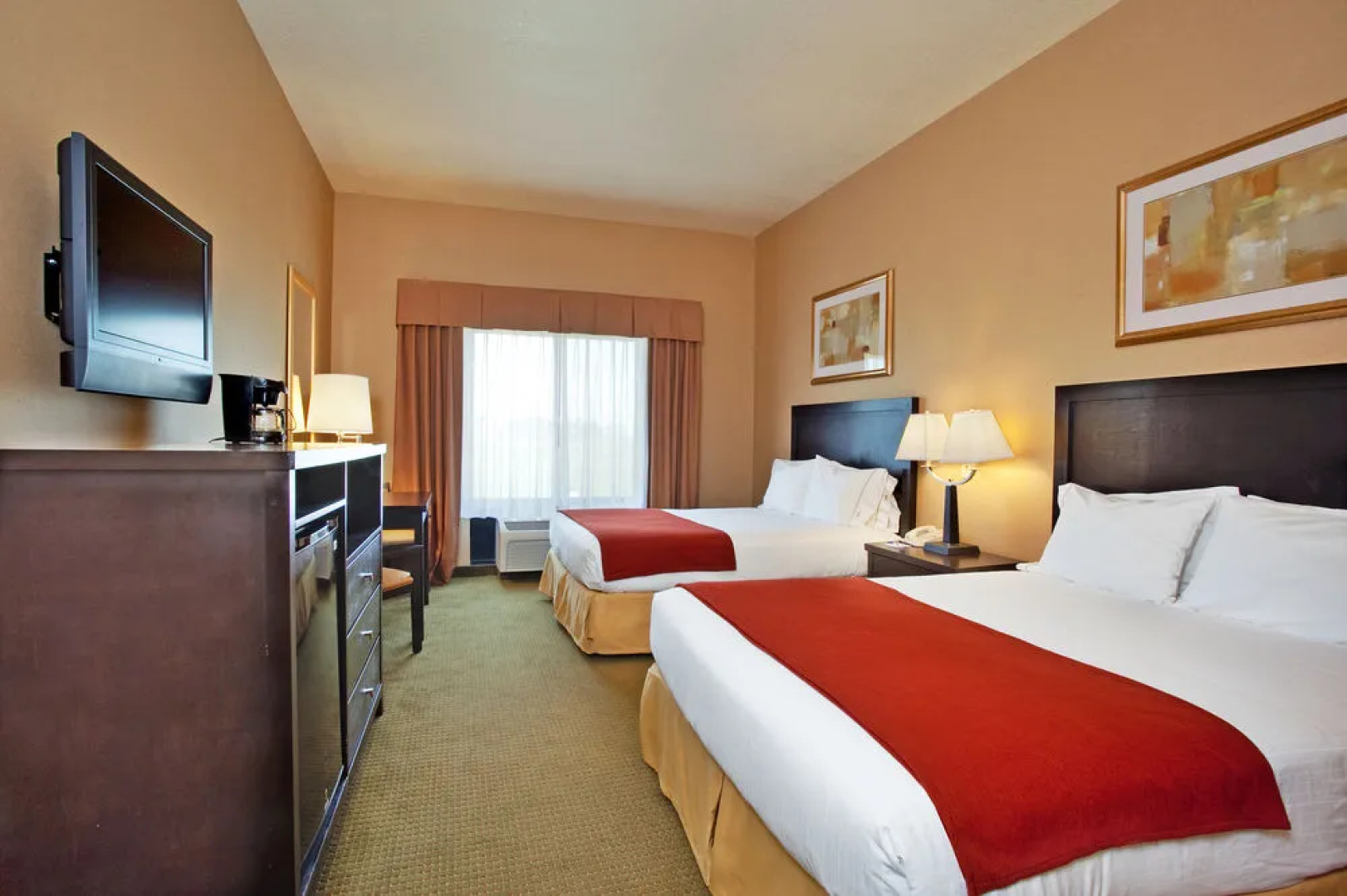 Holiday Inn Express & Suites Goodland