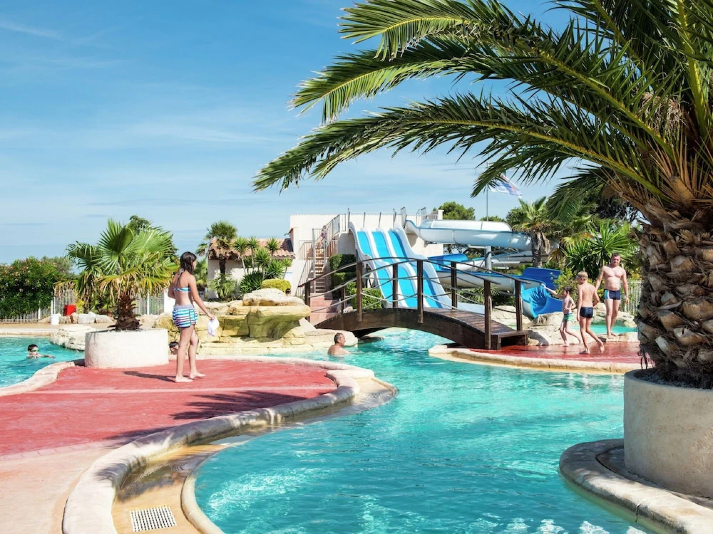 Luxury Chalet With air Conditioning 900 m. From the Beach