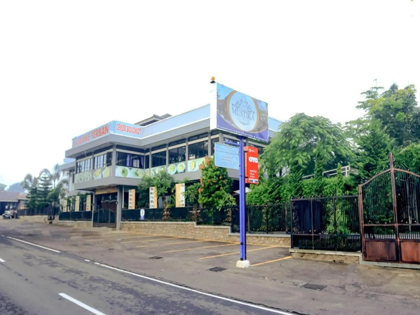 Oyo 2868 Mustika Villa