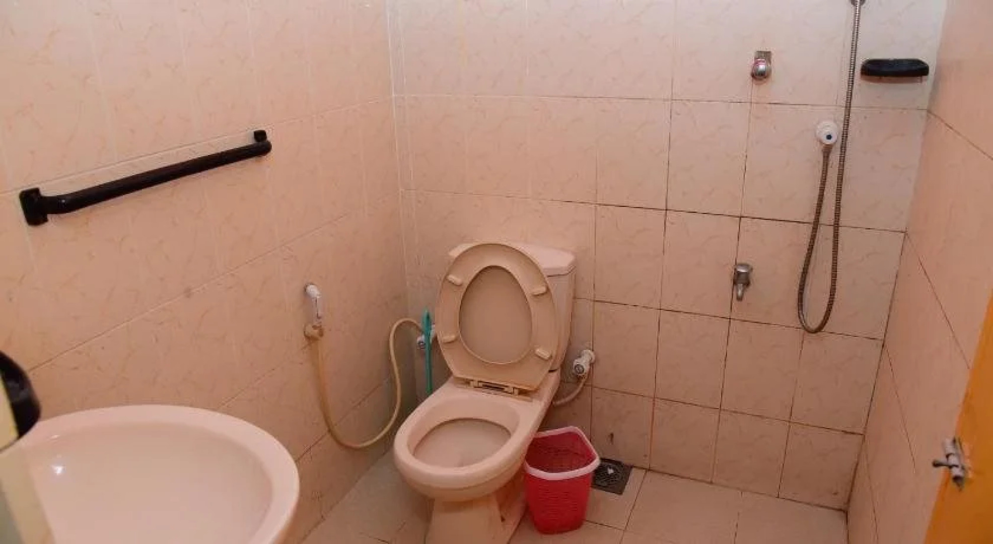 Airport Tourist Hostel