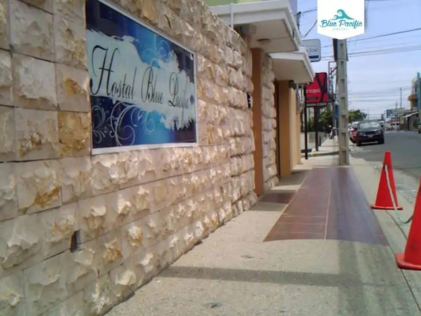 Hostal Blue Pacific