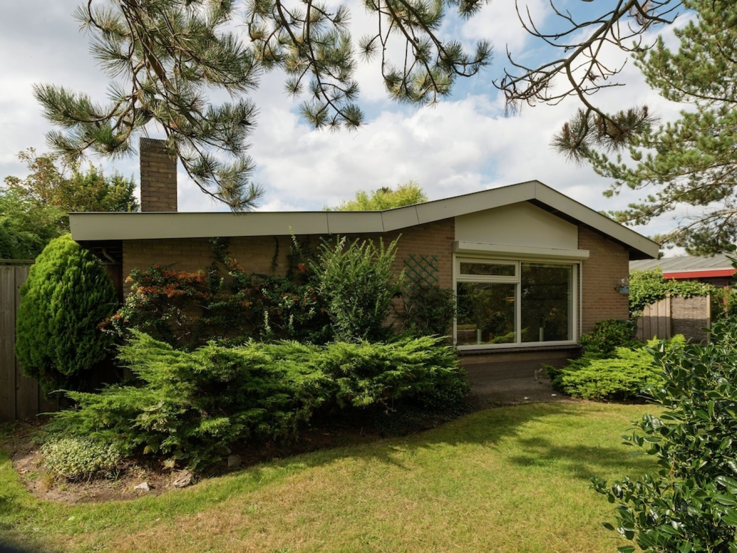Spacious Bungalow in Julianadorp aan Zee near Bulb Fields