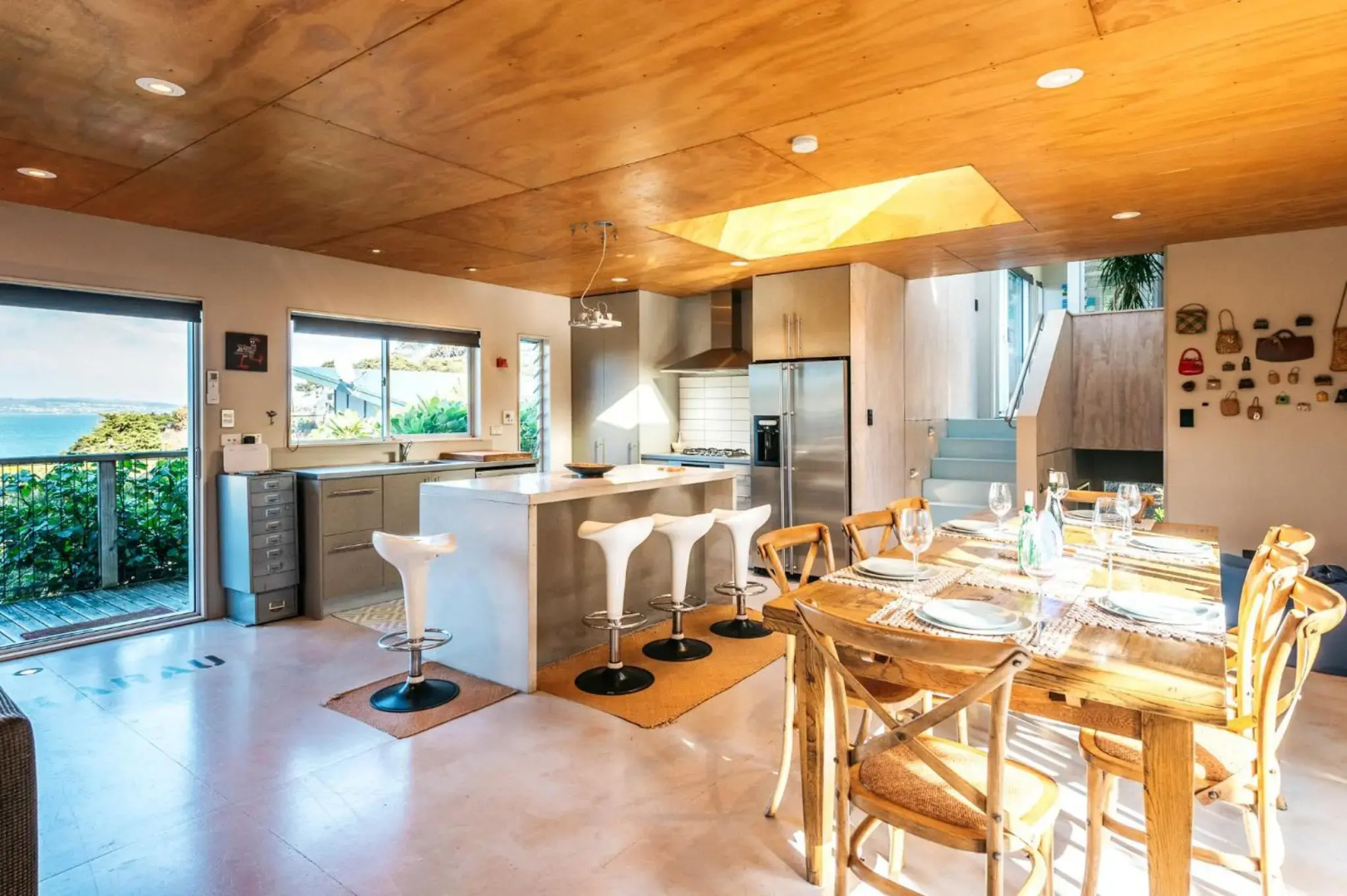 The Fat Pigeon - Omiha Holiday Home