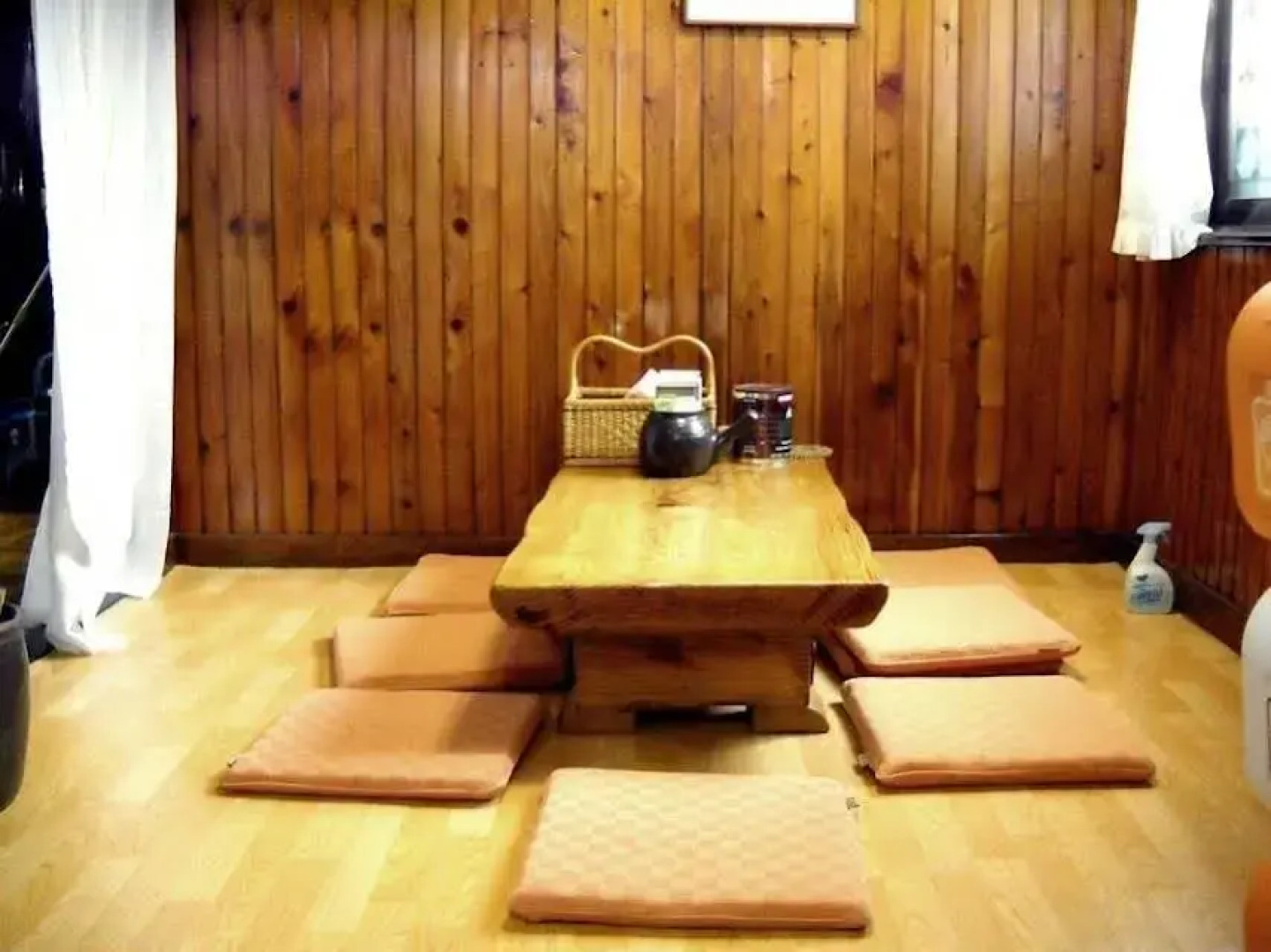 Homonomad Guesthouse