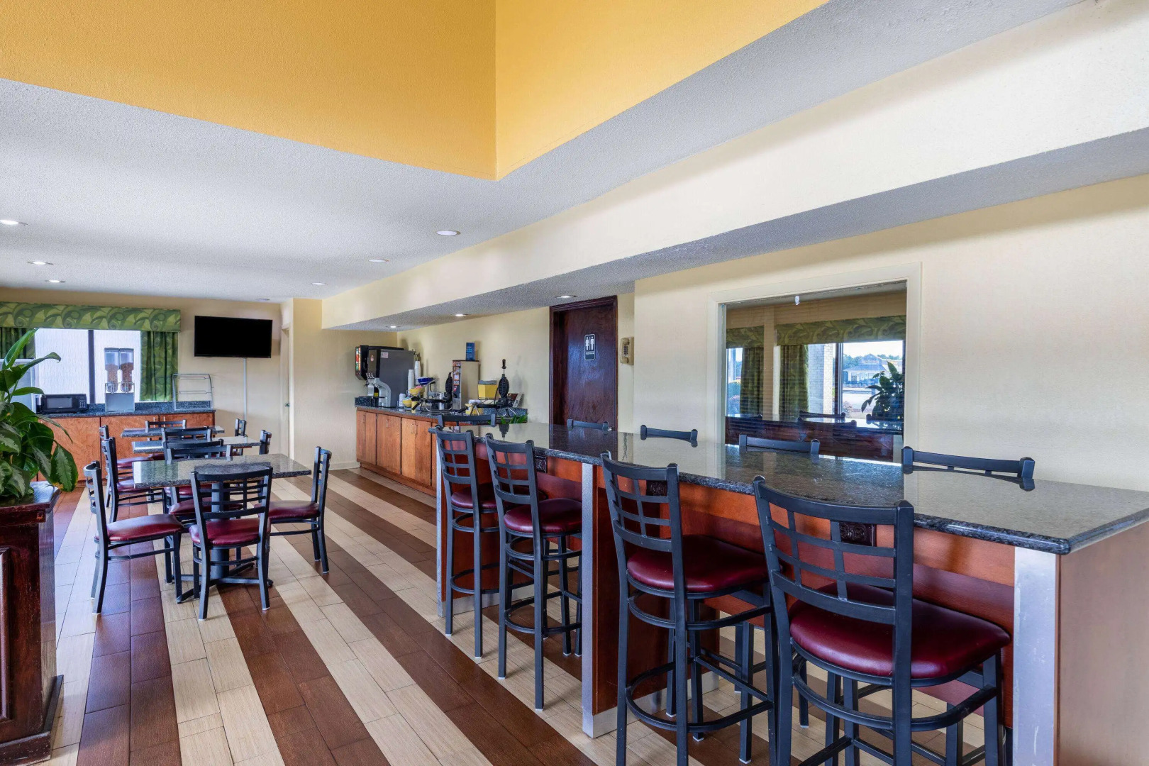 Days Inn by Wyndham Florence/I-95 North