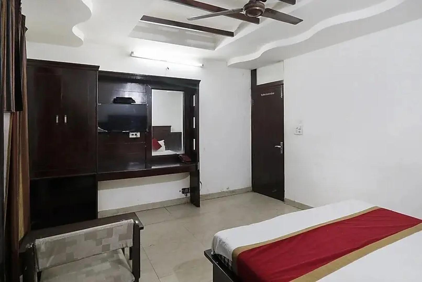 White House Tourist Lodge