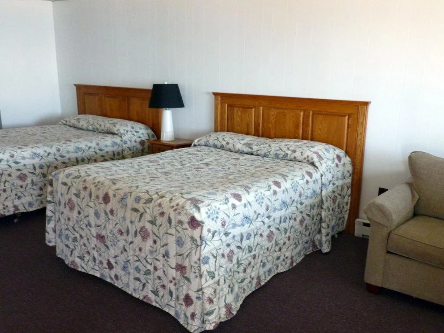 Copley LaReine Motel