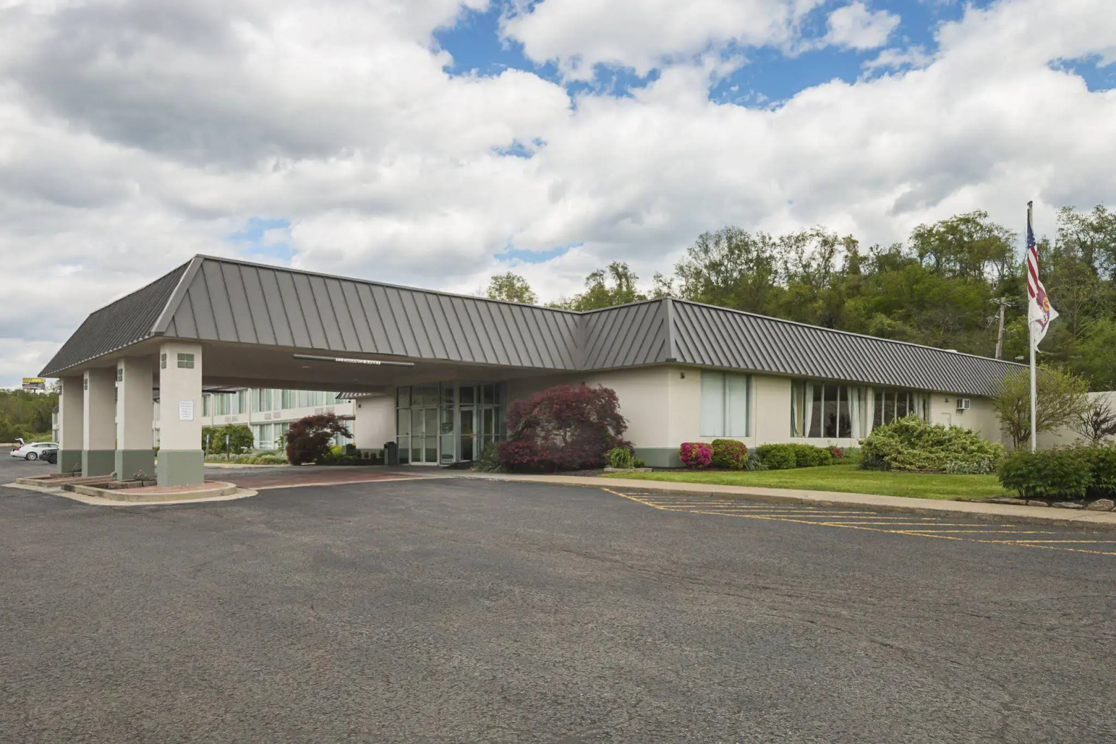 Clarion Inn Fairmont