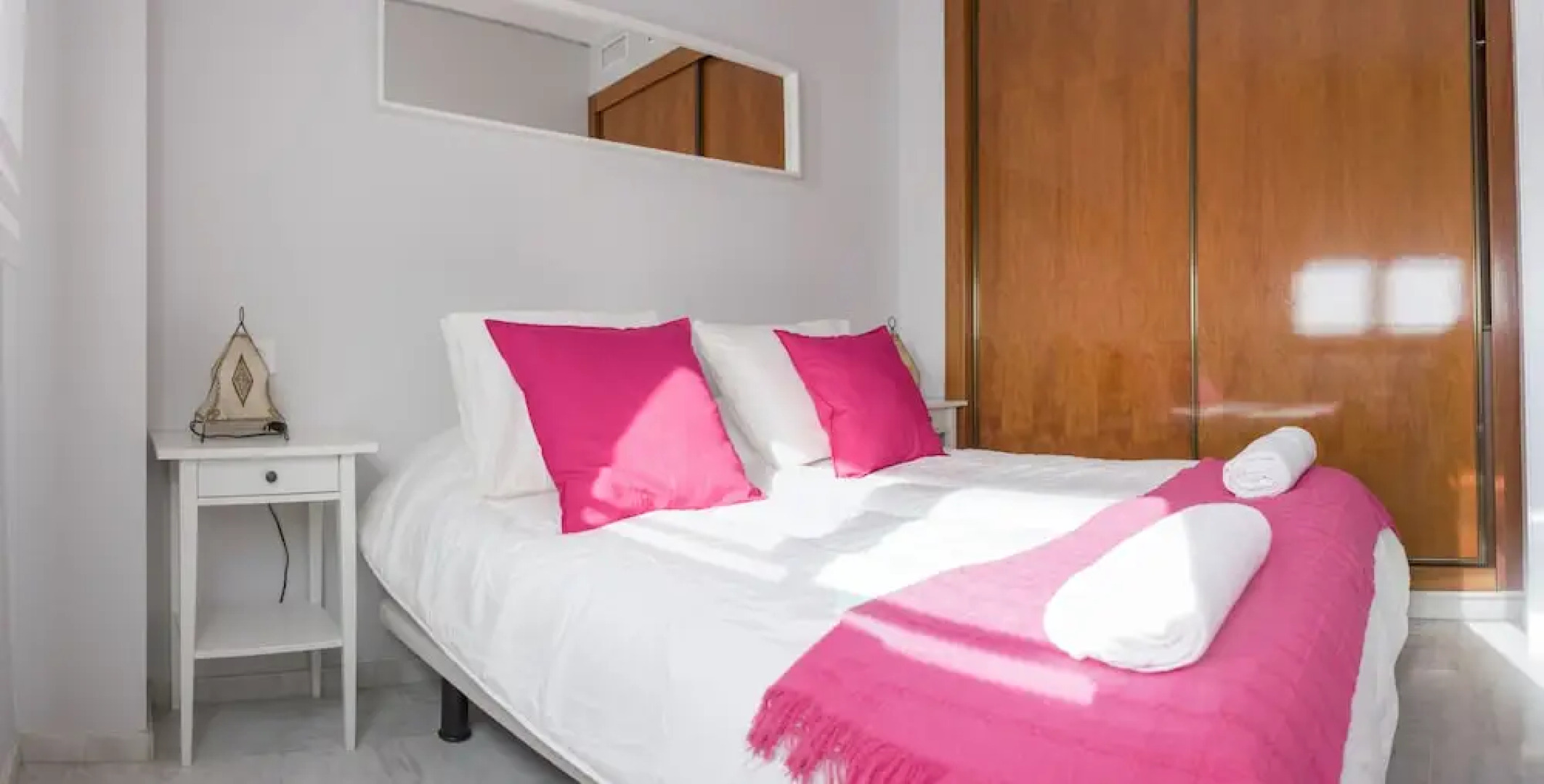 Estudio con parking y piscina en Fibes