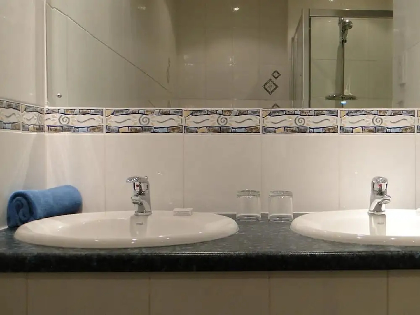 Pinfield Hotel Slough