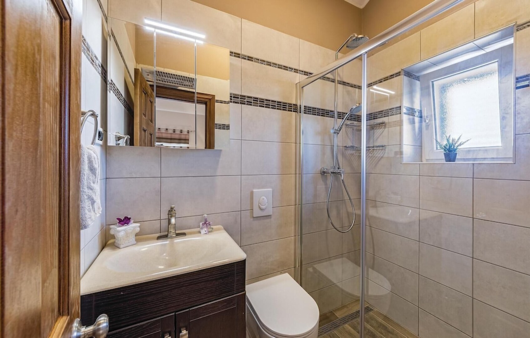 Stunning Home in Barban With Wifi and 6 Bedrooms