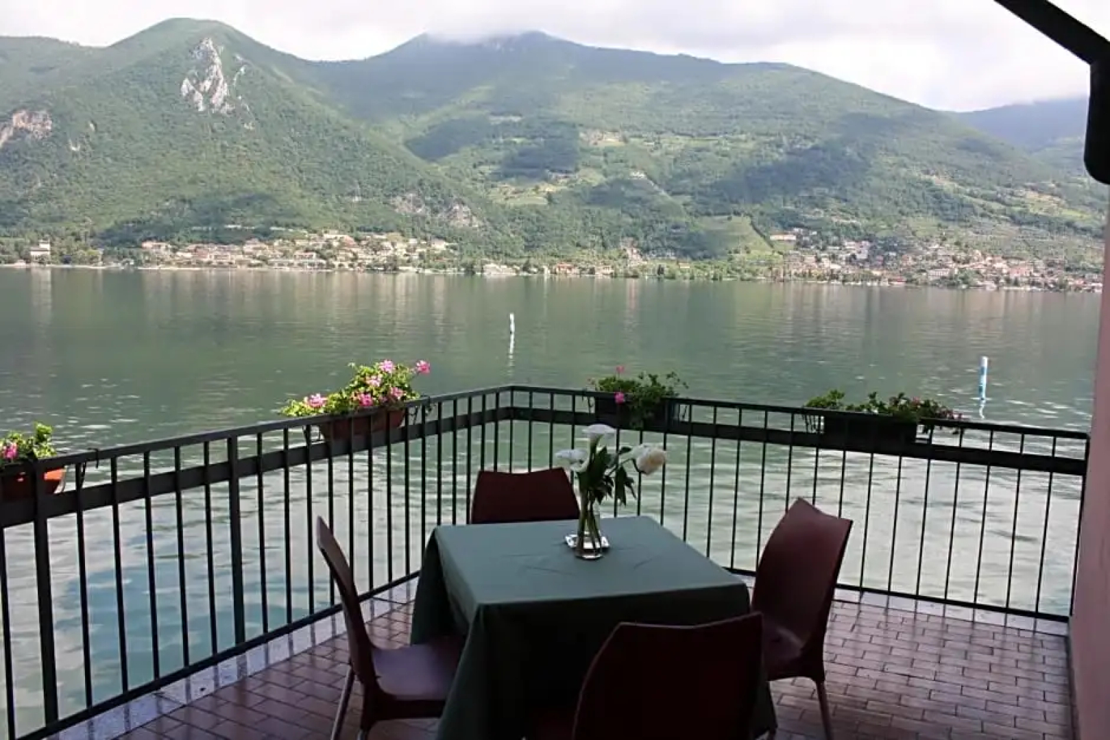 Albergo Ristorante Punta DellEst