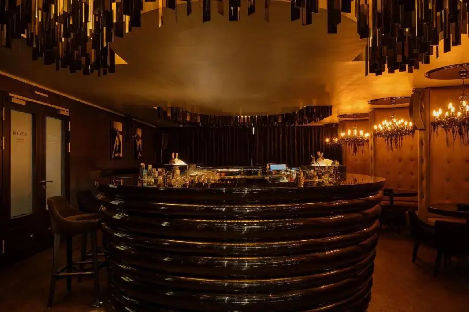 Roomers Frankfurt Central, Autograph Collection