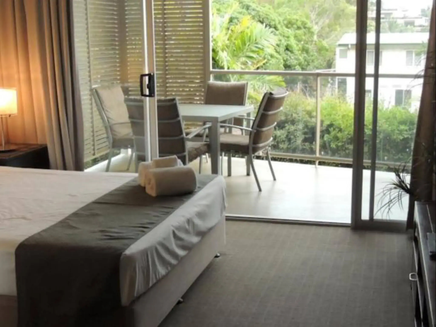 Airlie Central Apartments