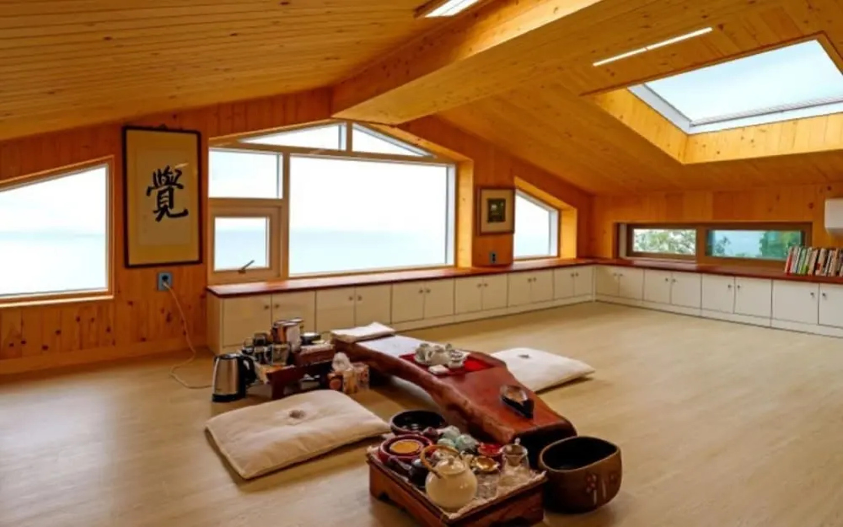 Yeongdeok Hyanguiteo Pension