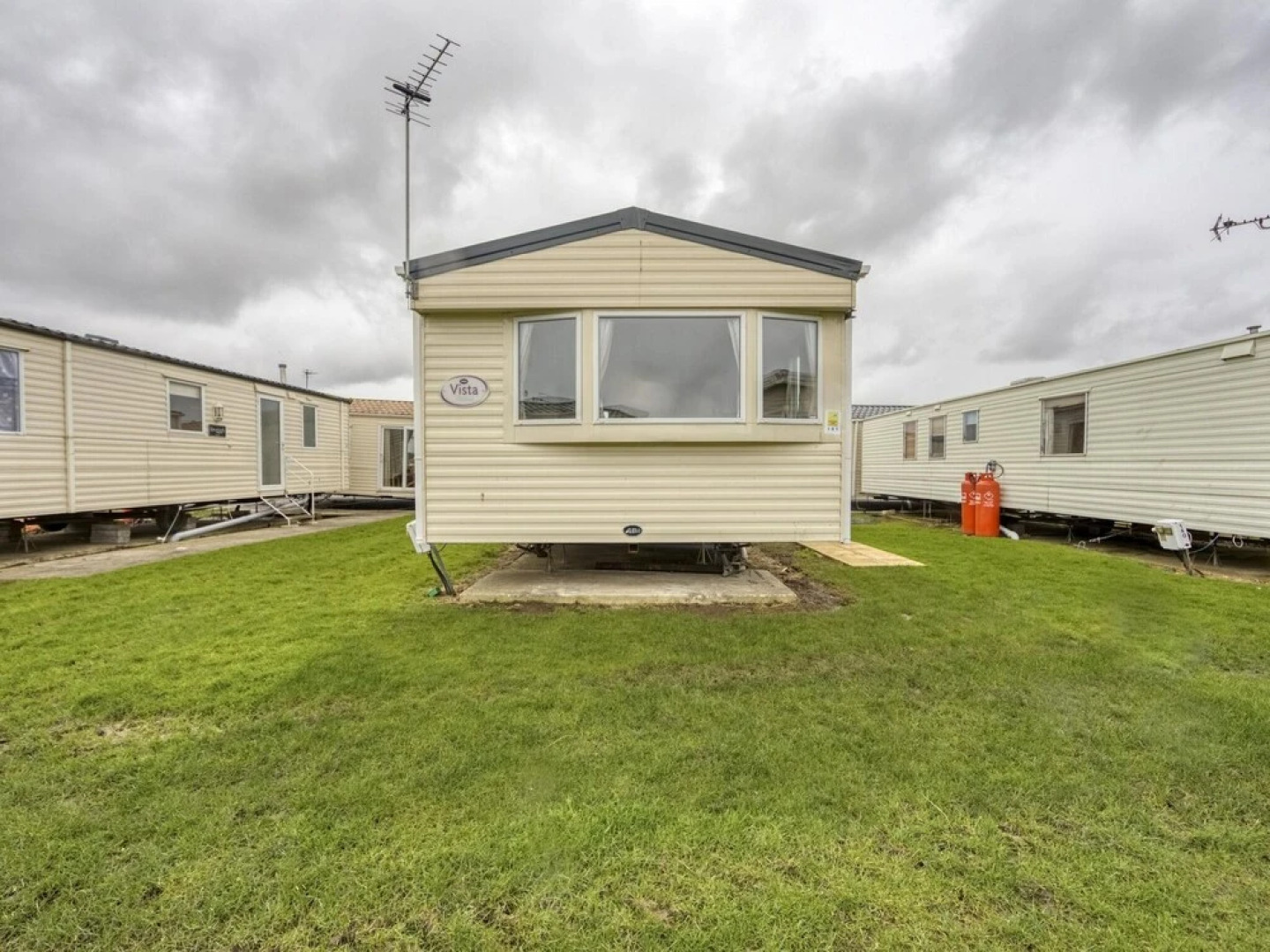 Gorgeous Home in Hastings With Sea Nearby