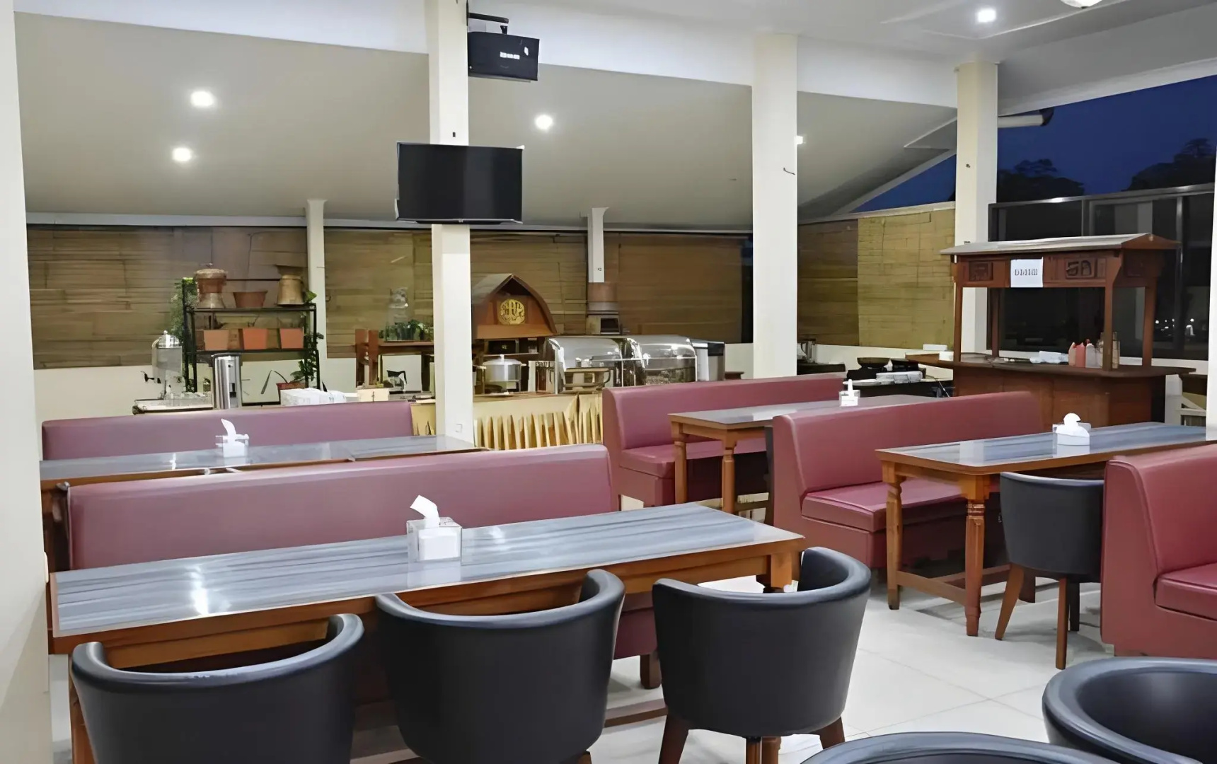Taman Teratai Hotel