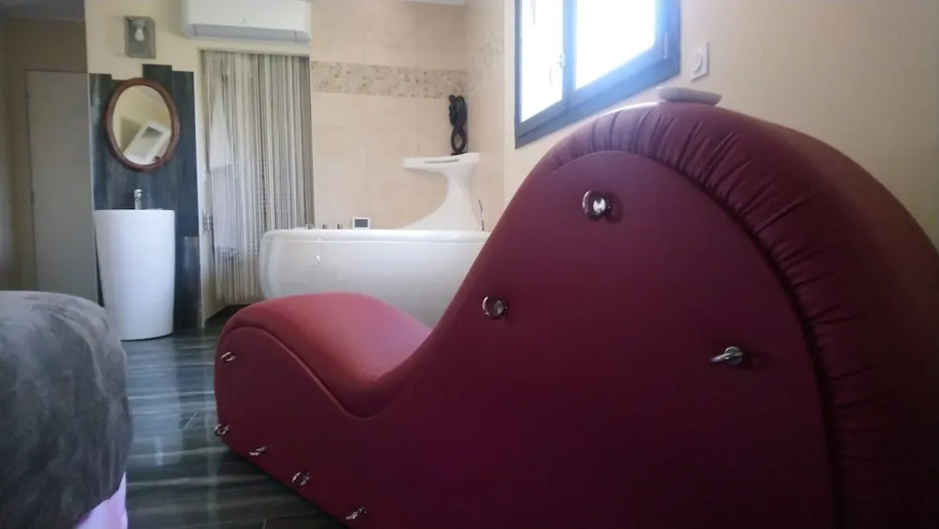 EpicuRooms - Maison d'Hôtes Romantique - Chambres à thème