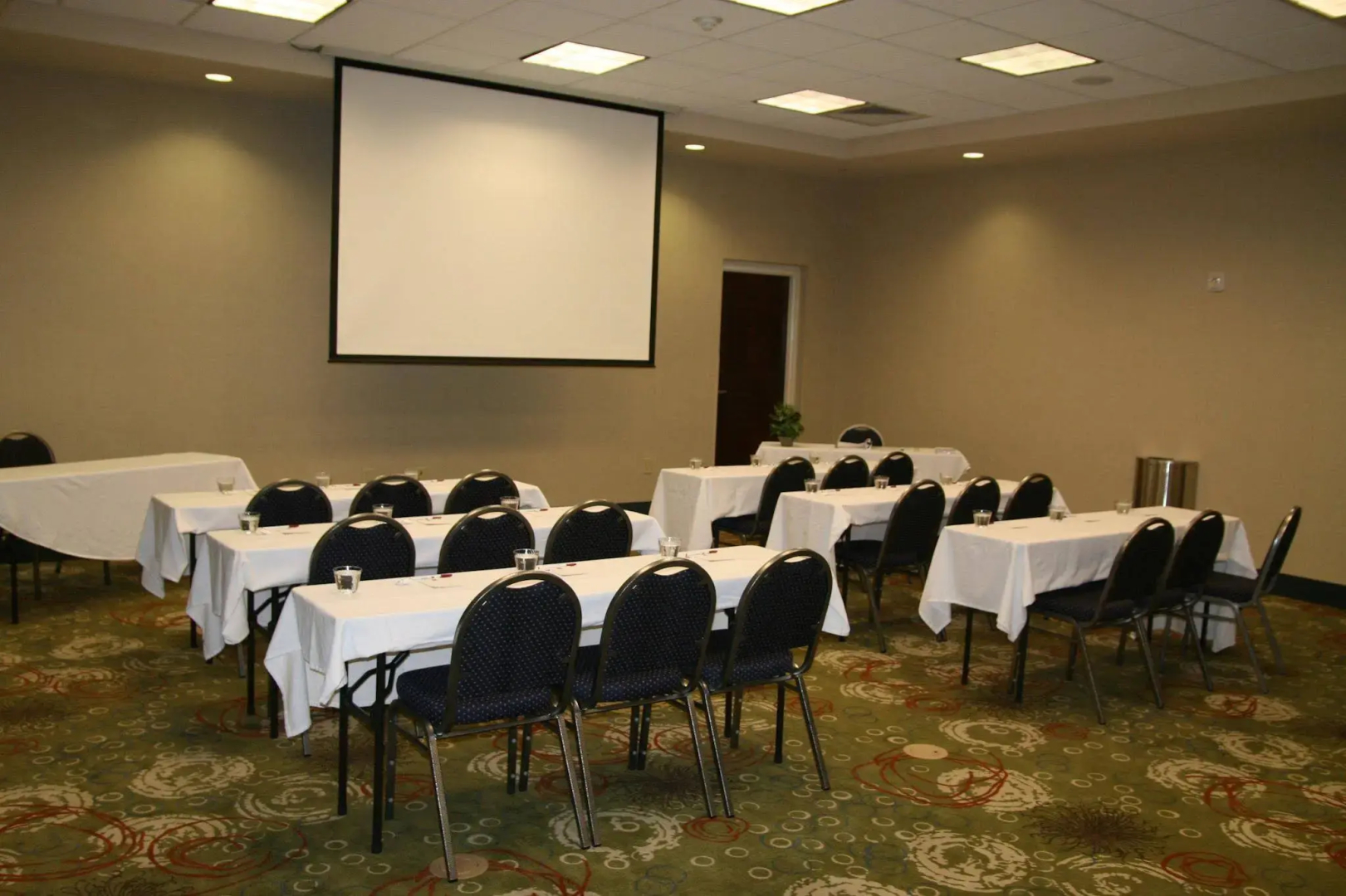 Comfort Suites Huntersville near Lake Norman