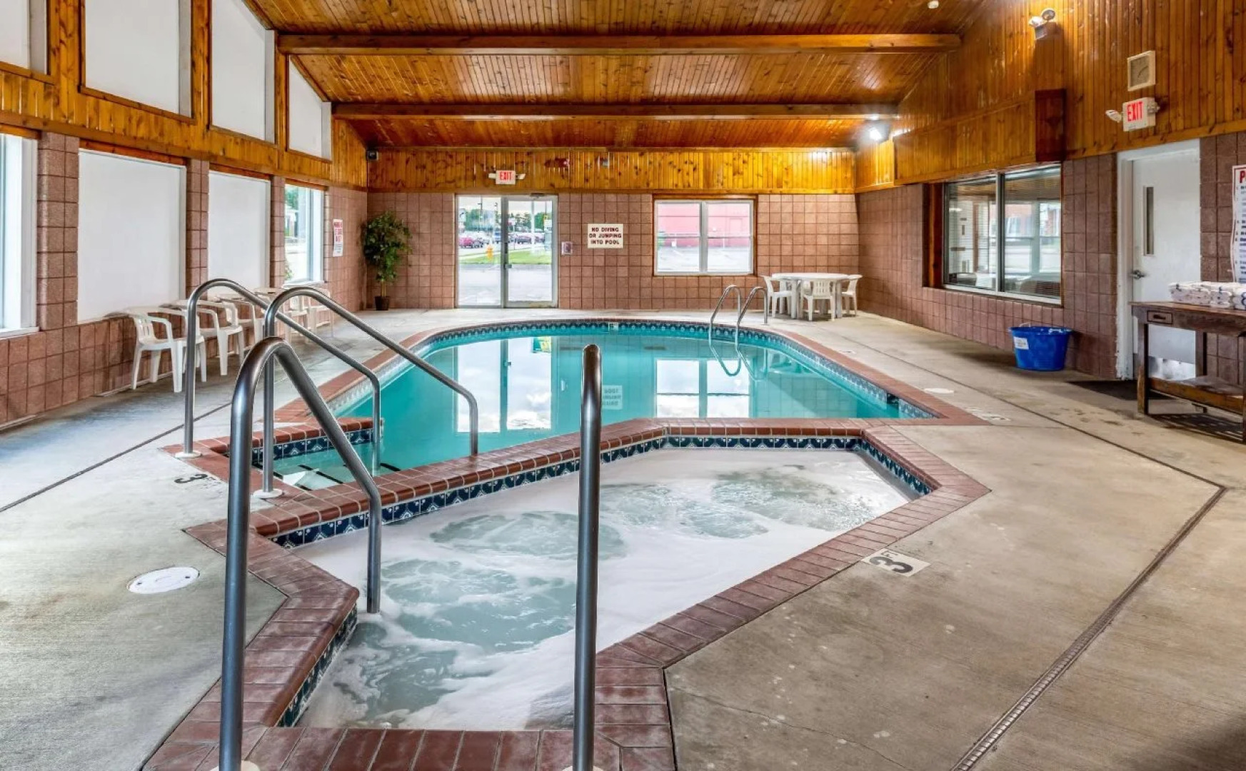 Motel 6 Fond Du Lac, WI