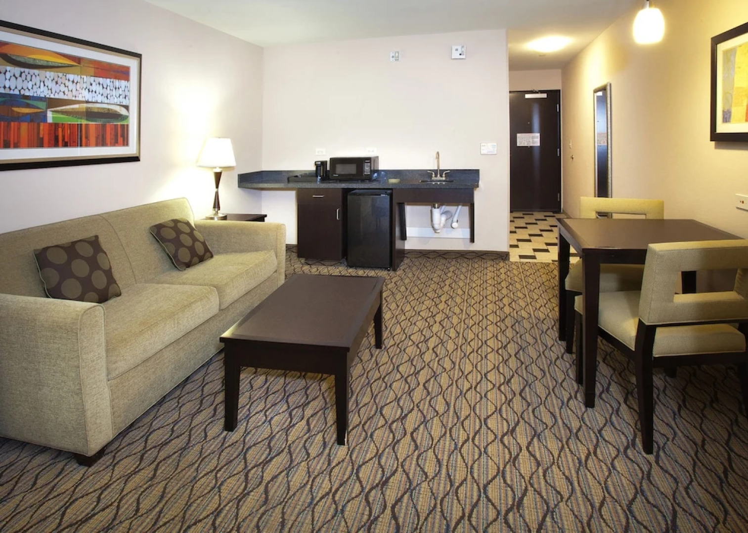 Holiday Inn Express & Suites Tulsa South Bixby