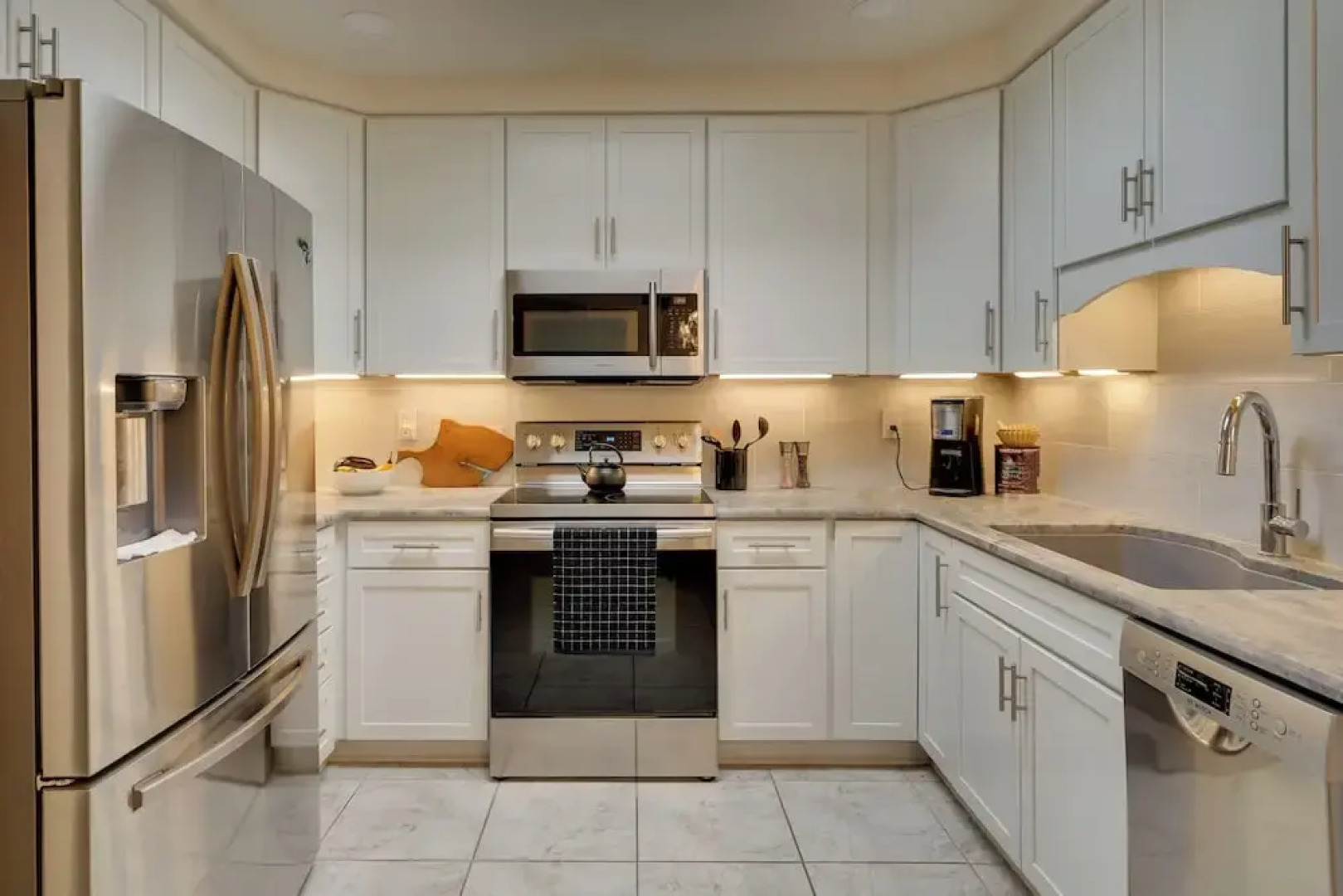Tranquil Green Valley Home w/ Screened Porch
