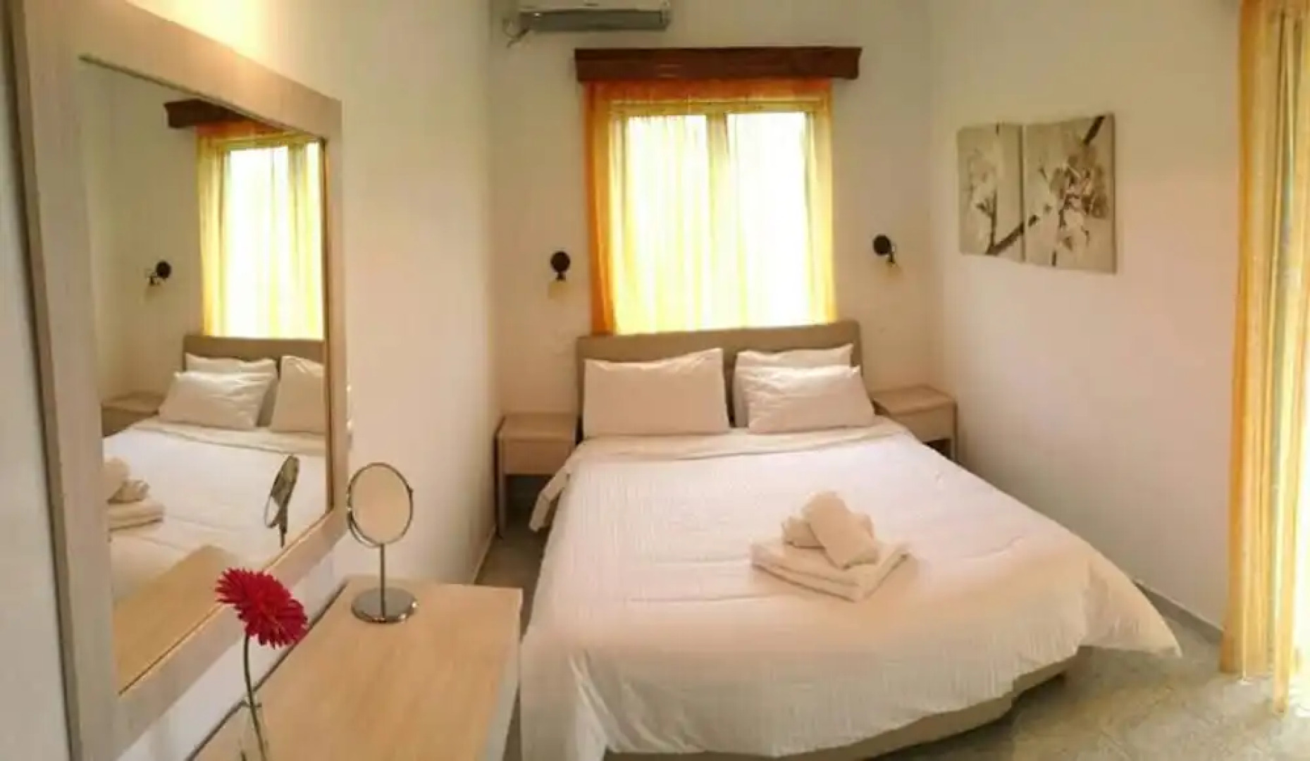 Peroulia Beach Houses