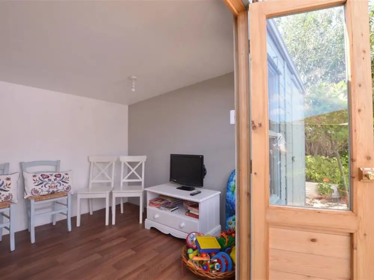 Modern Holiday Home in Reydon With Garden