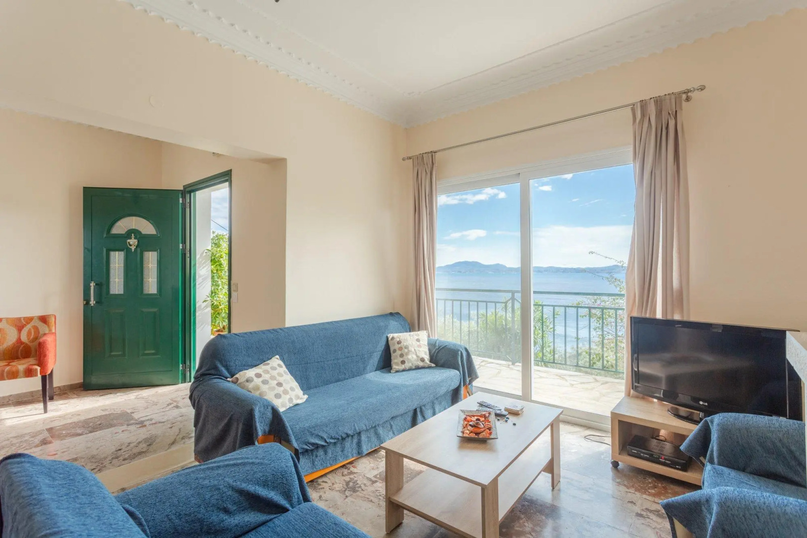 Sofia Large Private Pool Walk to Beach Sea Views A C Wifi Car Not Required - 1552