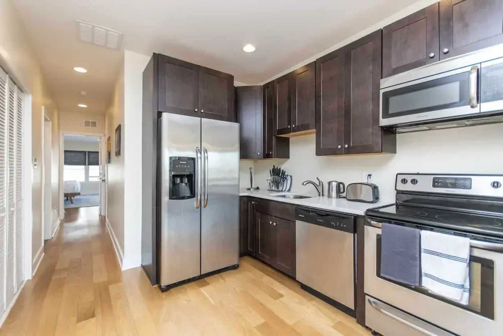 Majestic Nolibs Retreat - Roof Deck and Balcony