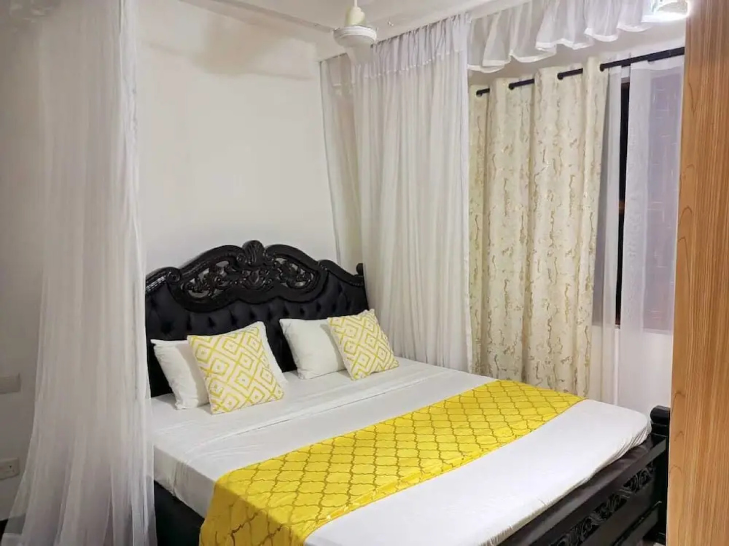 Lux Suites Sultan Palace Town Houses