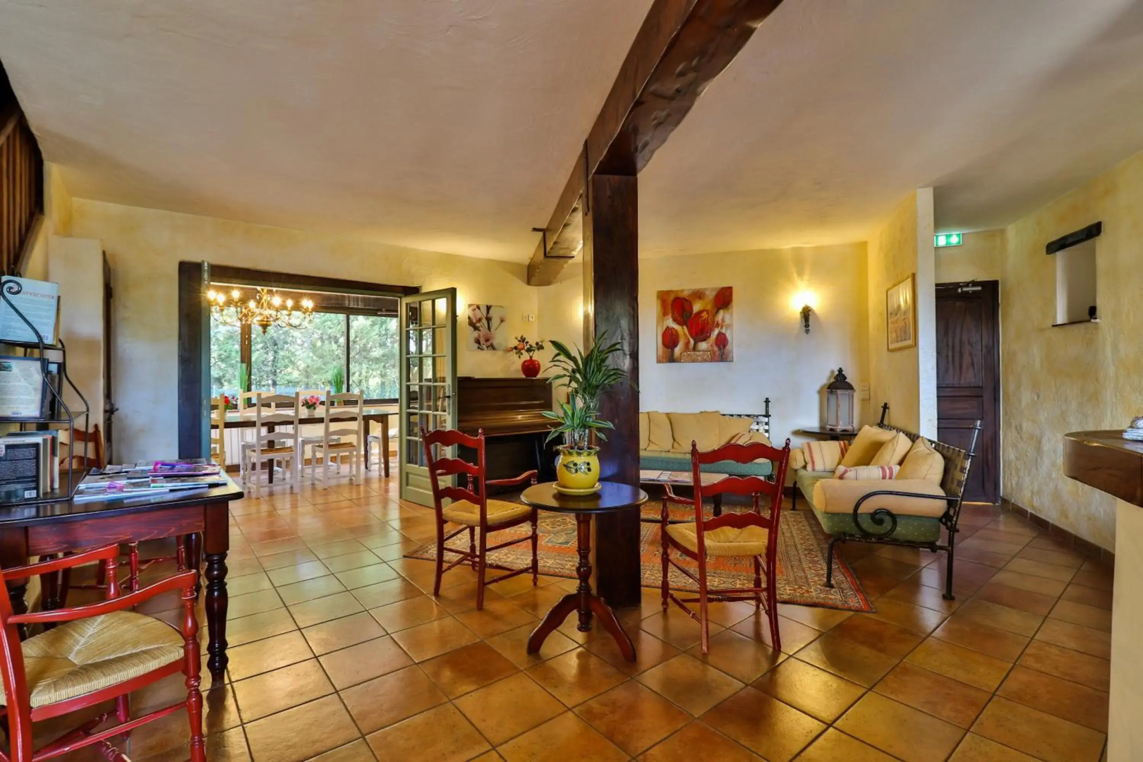 Hotel l'Estirado des Adrets