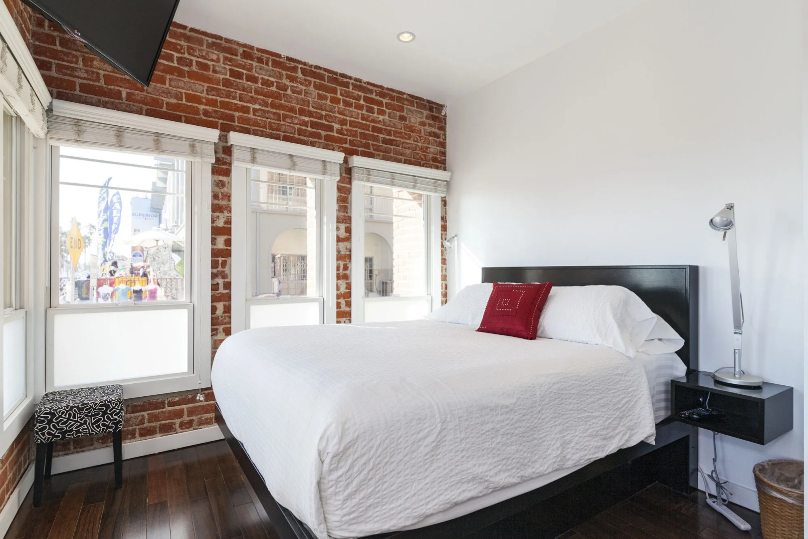 Venice Breeze Suites