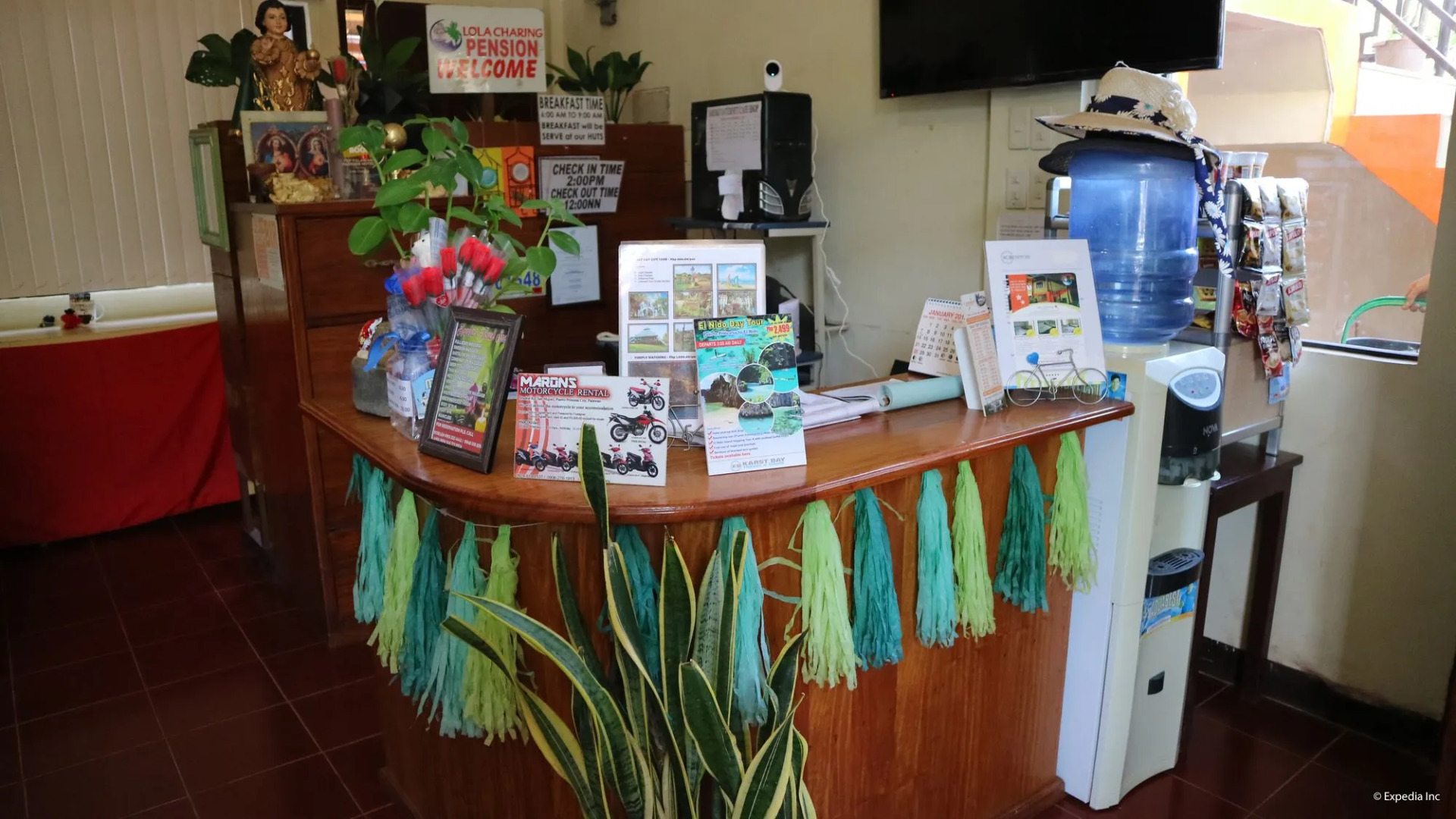 Lola Charing Pension