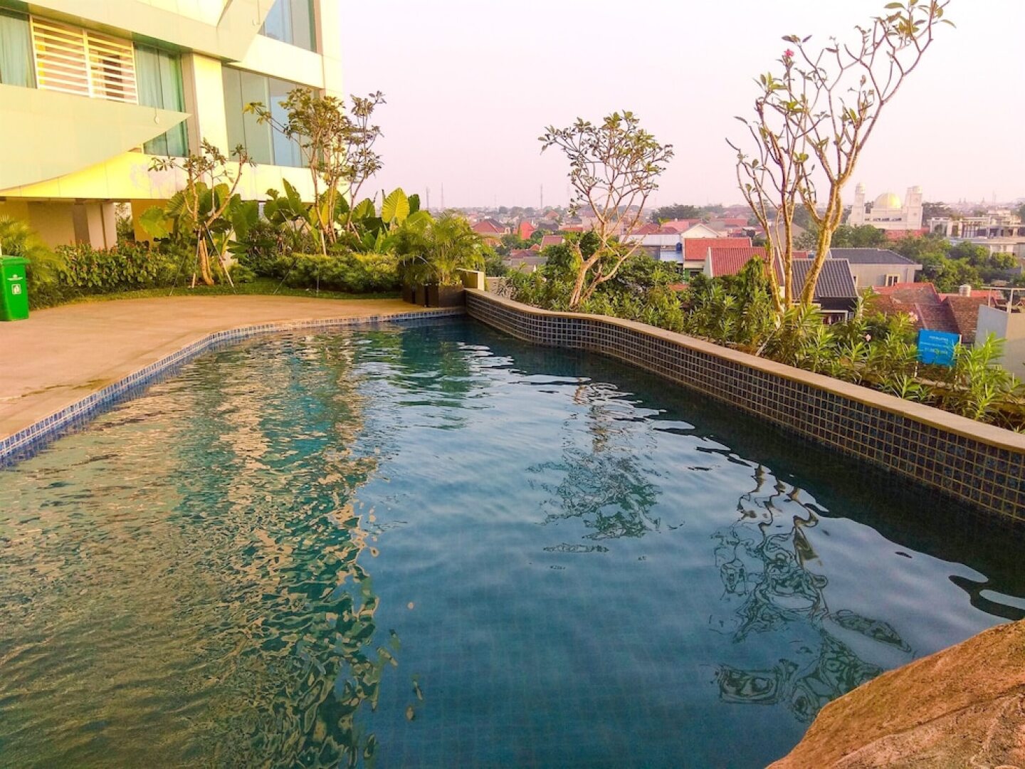 Barclay South Tower 2BR Apartment @ Grand Kamala Lagoon