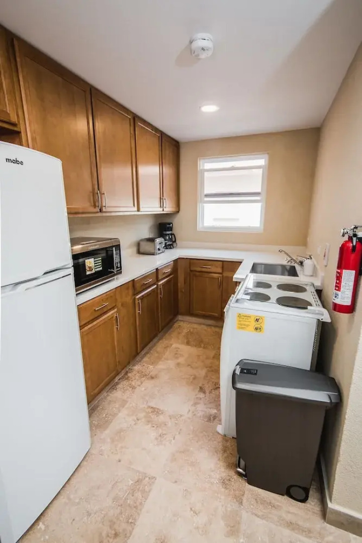 Lighthouse Look Apartments