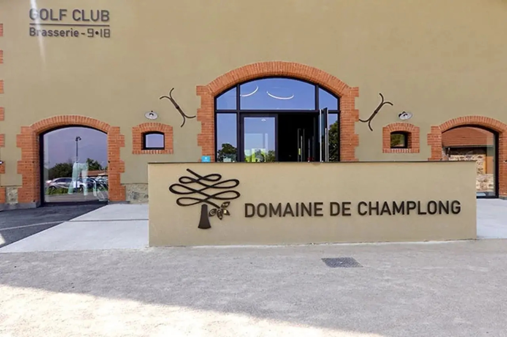 Chateau De Champlong